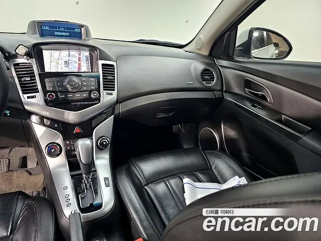 ChevroletGMDaewoo Cruze 2011 thumb 10