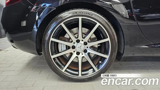 Mercedes-Benz SLC-Class 2017 thumb 5