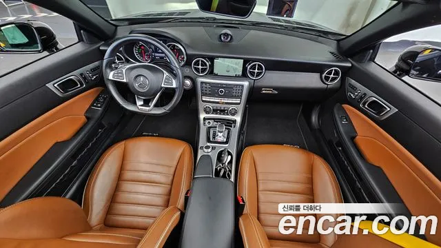 Mercedes-Benz SLC-Class 2017 thumb 7
