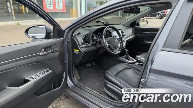 Hyundai Avante 2015 thumb 10