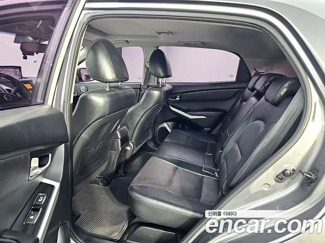 KG_Mobility_Ssangyong KORANDO 2013 thumb 8