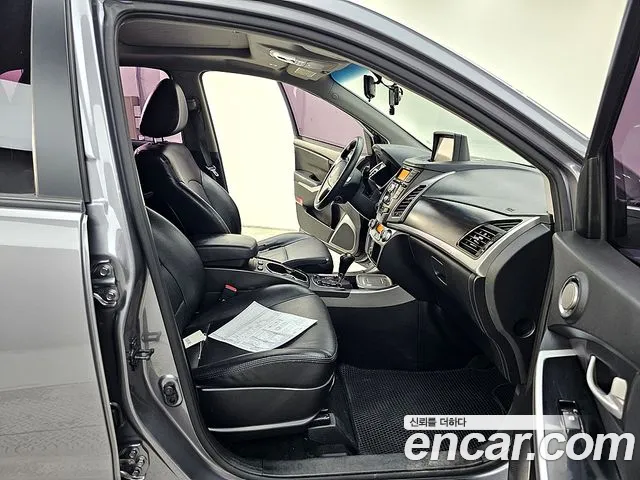 KG_Mobility_Ssangyong KORANDO 2013 thumb 10