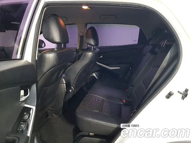KG_Mobility_Ssangyong KORANDO 2014 thumb 8