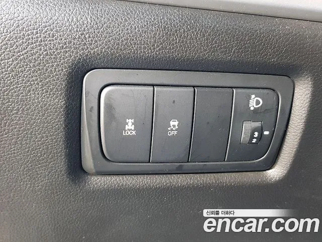 KG_Mobility_Ssangyong KORANDO 2014 thumb 10