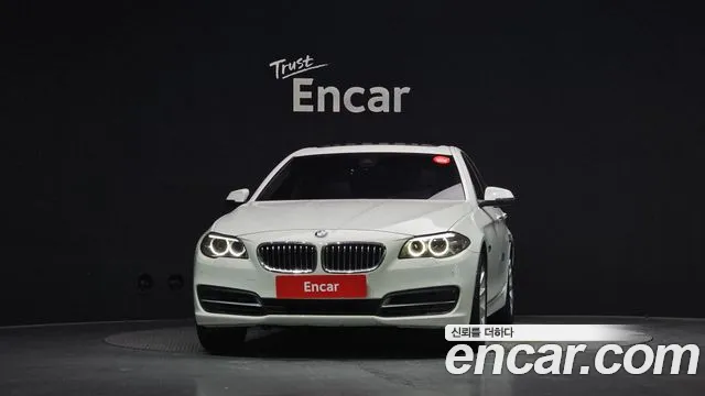 BMW 5-Series 2015 thumb 3