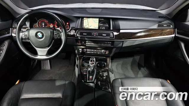 BMW 5-Series 2015 thumb 7