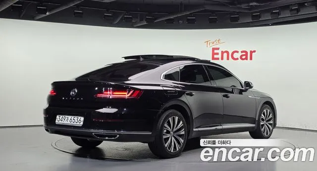 Volkswagen Arteon 2019 thumb 2