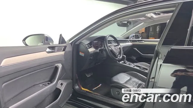 Volkswagen Arteon 2019 thumb 10