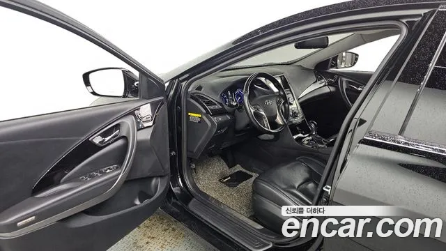 Hyundai Grandeur 2013 thumb 10