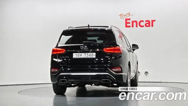 Hyundai Santa Fe 2018 thumb 4