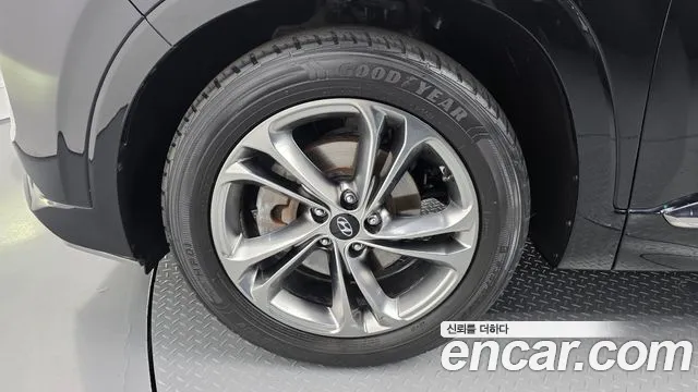 Hyundai Santa Fe 2018 thumb 5