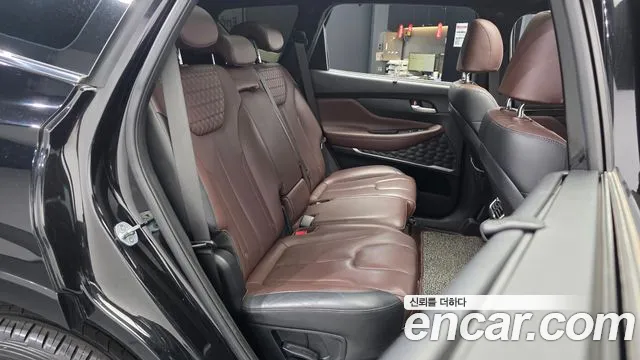 Hyundai Santa Fe 2018 thumb 12