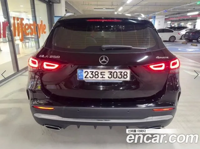 Mercedes-Benz GLA 2020 thumb 5