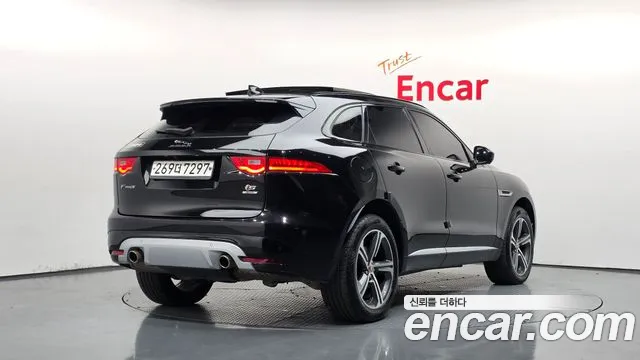 Jaguar F-Pace 2019 thumb 2
