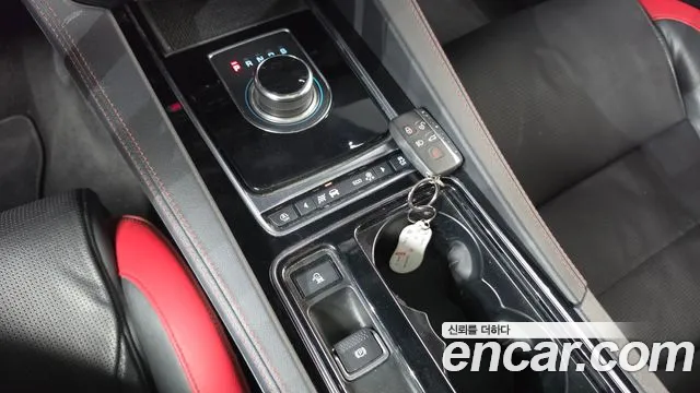 Jaguar F-Pace 2019 thumb 9