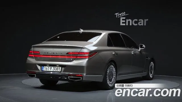 Genesis G90 2019 thumb 2