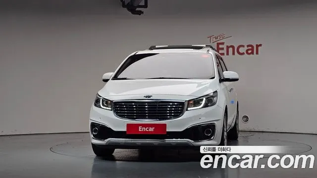 Kia Carnival 2018 thumb 3