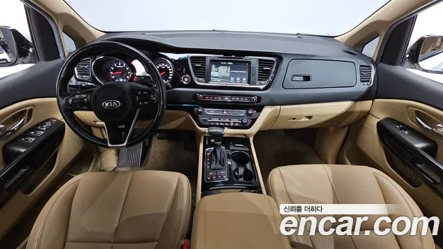 Kia Carnival 2018 thumb 7