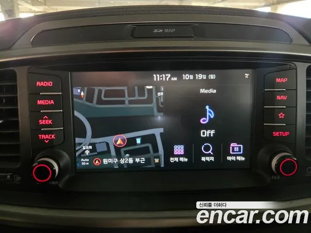 Kia Sorento 2018 thumb 10