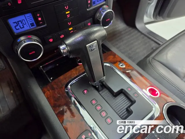Volkswagen Touareg 2006 thumb 9