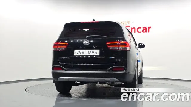 Kia Sorento 2015 thumb 3