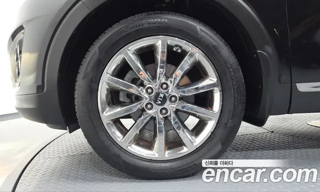 Kia Sorento 2015 thumb 4