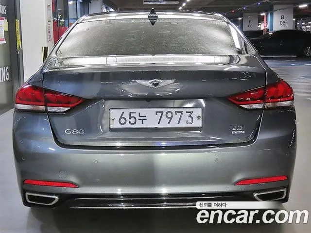Genesis G80 2019 thumb 5