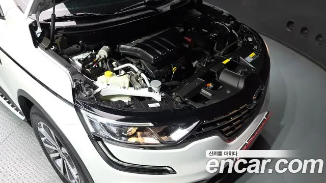 Renault-KoreaSamsung Koleos 2019 thumb 6