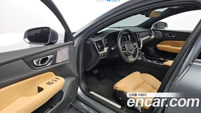 Volvo S60 2020 thumb 10