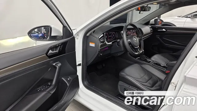 Volkswagen Jetta 2021 thumb 10