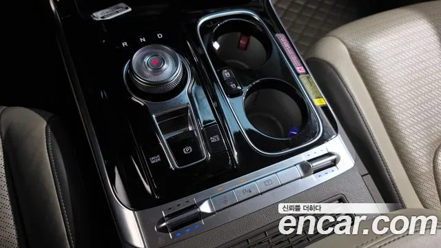 Kia Carnival 2021 thumb 9
