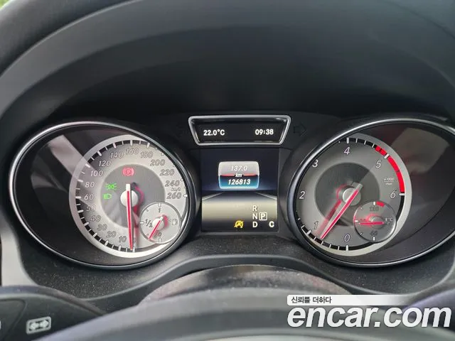 Mercedes-Benz GLA 2016 thumb 7