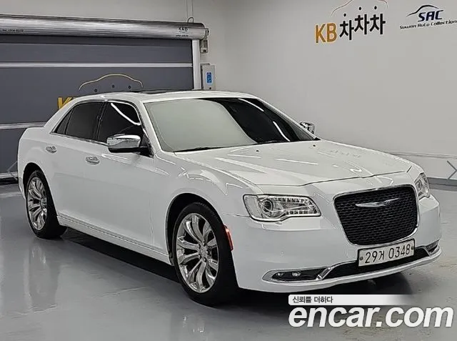 Chrysler 300C 2016 thumb 4