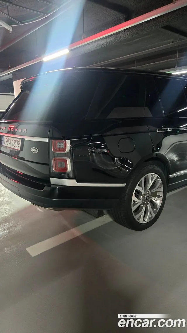 Land Rover Range Rover 2022 thumb 3