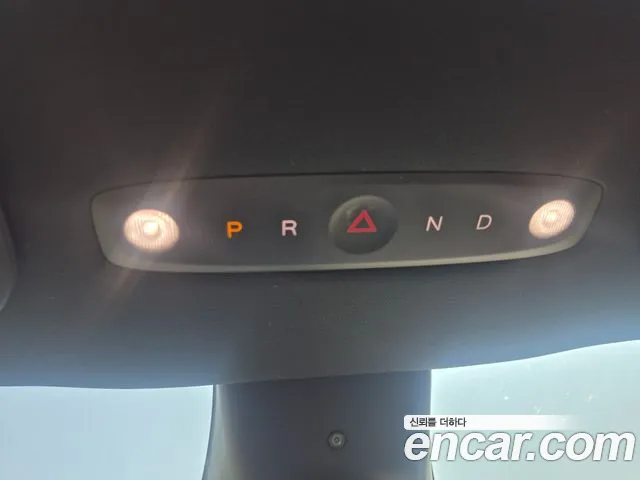 Tesla Model Y 2026 thumb 9