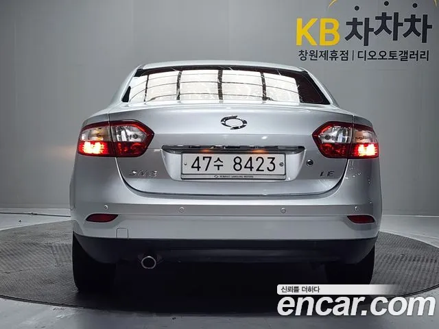 Renault-KoreaSamsung Fluence 2009 thumb 3