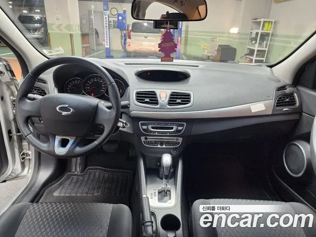 Renault-KoreaSamsung Fluence 2009 thumb 6