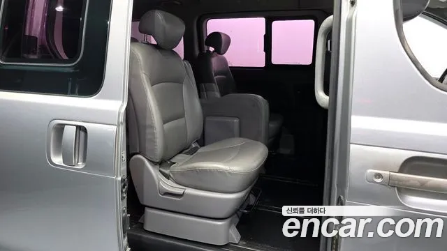 Hyundai Starex 2012 thumb 12