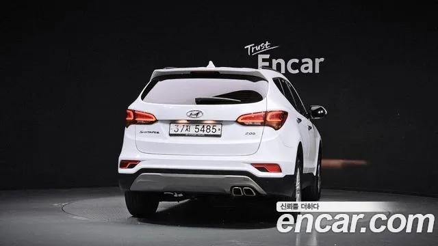 Hyundai Santa Fe 2017 thumb 4