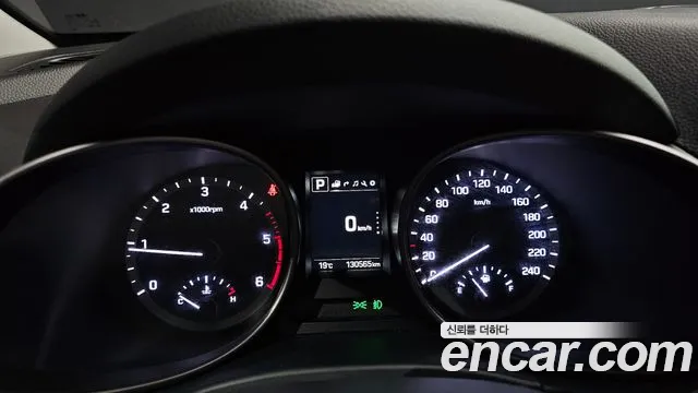 Hyundai Santa Fe 2017 thumb 8