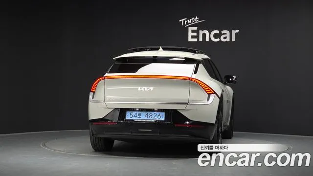 Kia EV6 2022 thumb 4