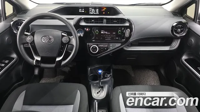 Toyota Prius 2021 thumb 6