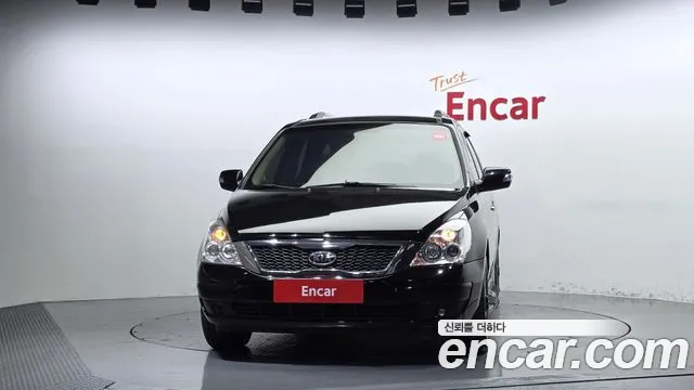 Kia Carnival 2012 thumb 3