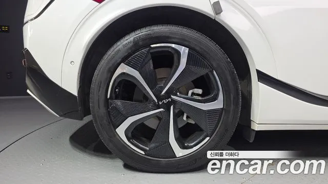 Kia EV6 2022 thumb 5