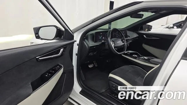 Kia EV6 2022 thumb 10