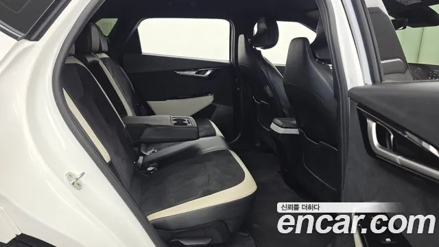 Kia EV6 2022 thumb 12