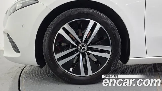 Mercedes-Benz A-Класс 2021 thumb 5
