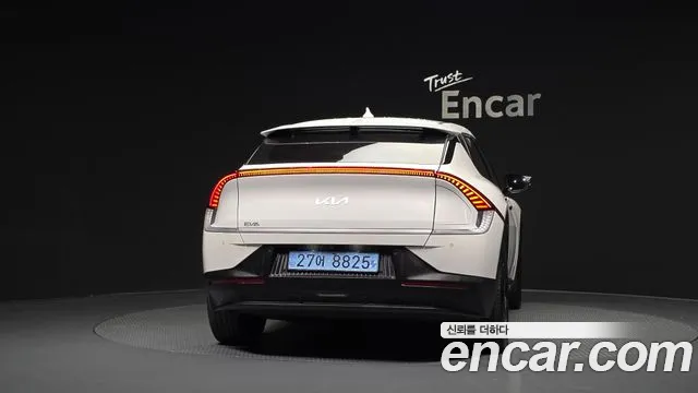 Kia EV6 2022 thumb 4