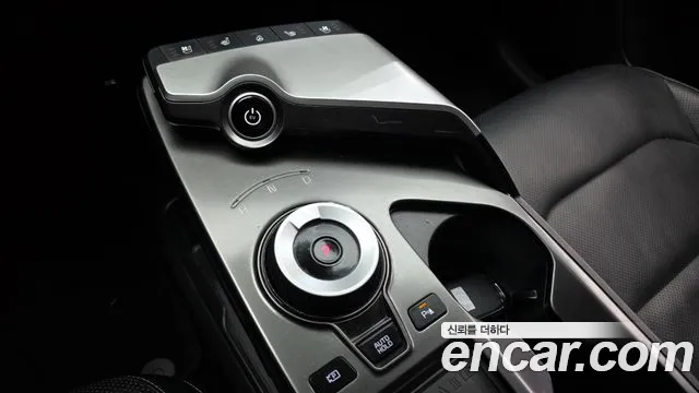 Kia EV6 2022 thumb 9