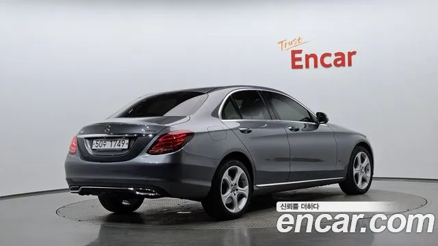 Mercedes-Benz C-Класс 2018 thumb 2